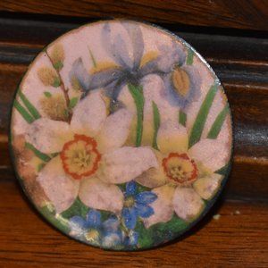 Vintage floral pin